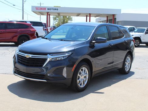 Used 2022 Chevrolet Equinox LT FWD image 11