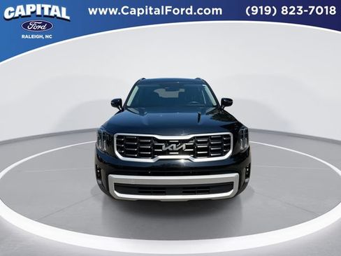 Used 2025 Kia Telluride S AWD/4WD image 3