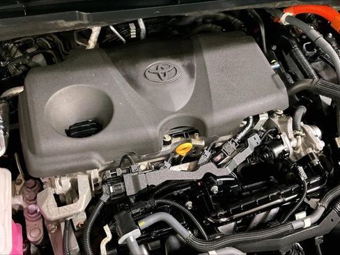 Used 2022 Toyota Sienna XLE w/ XLE Plus Package AWD/4WD image 32