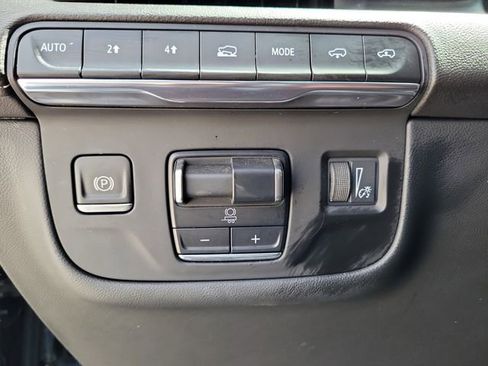 Used 2023 Cadillac Escalade ESV Premium Luxury w/ Performance Package image 24