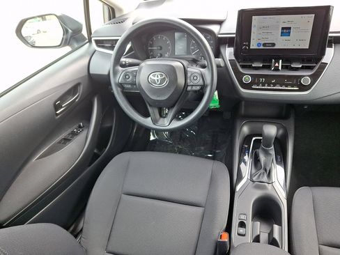 Used 2025 Toyota Corolla LE image 14