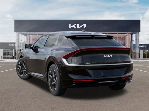 New 2025 Kia EV6 Wind image 4