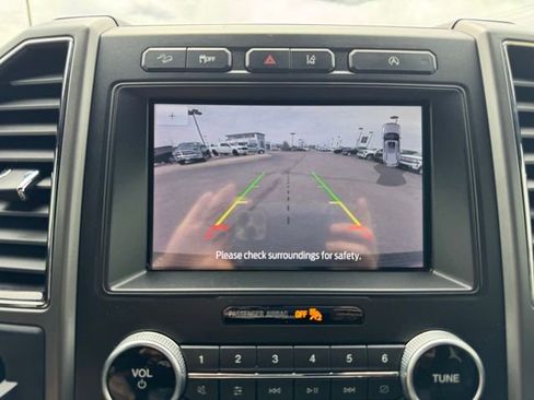 Used 2021 Ford Expedition XLT AWD/4WD image 35