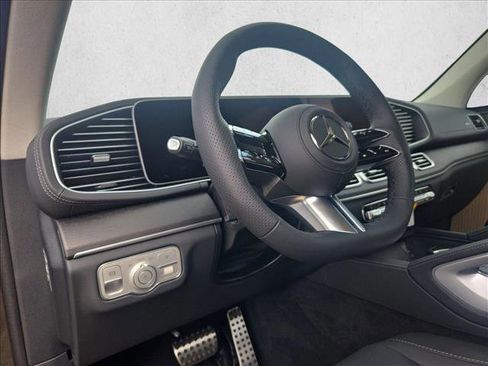 New 2026 Mercedes-Benz GLS 450 4MATIC image 3
