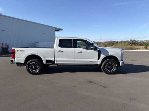 New 2026 Ford F250 Platinum AWD/4WD image 3