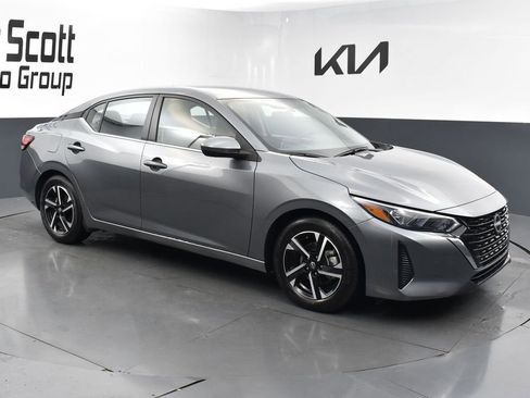 Used 2024 Nissan Sentra SV image 7