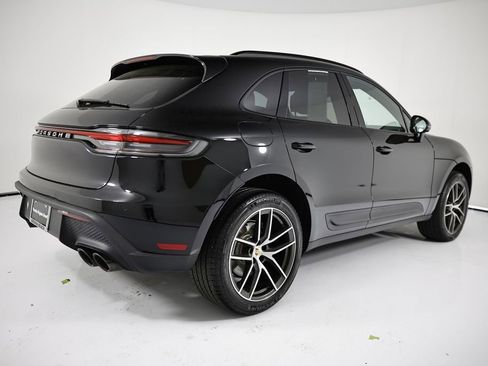 Certified 2026 Porsche Macan AWD/4WD image 7