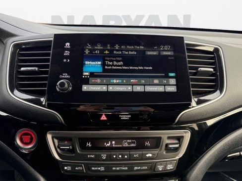 Used 2022 Honda Pilot Touring image 17