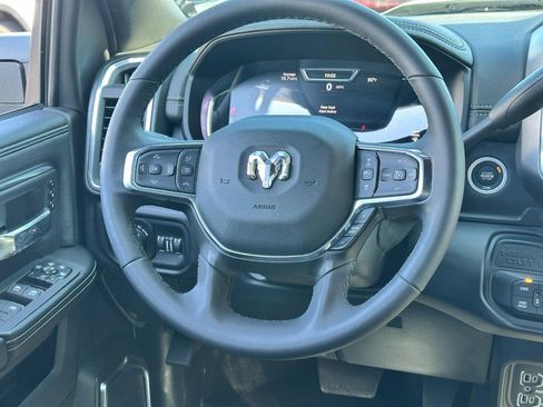 Used 2026 RAM 2500 Laramie AWD/4WD image 12