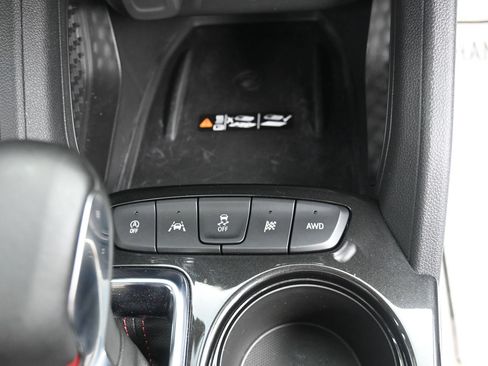 Used 2024 Chevrolet TrailBlazer RS w/ Convenience Package AWD/4WD image 30