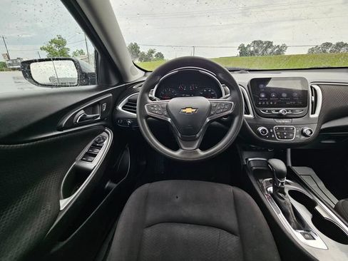 Used 2024 Chevrolet Malibu LT FWD image 13