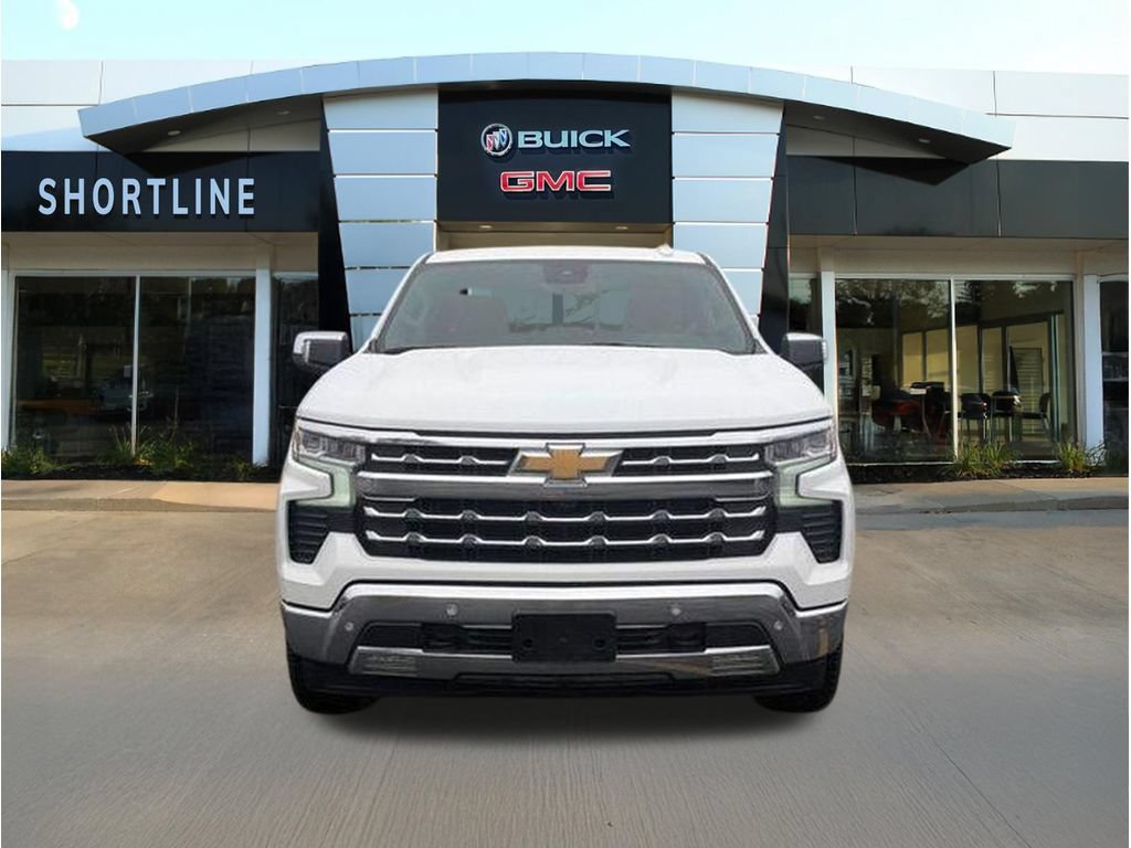 Used 2024 Chevrolet Silverado 1500 LTZ AWD/4WD image 9