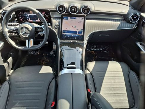 Used 2025 Mercedes-Benz GLC 350e 4MATIC image 13