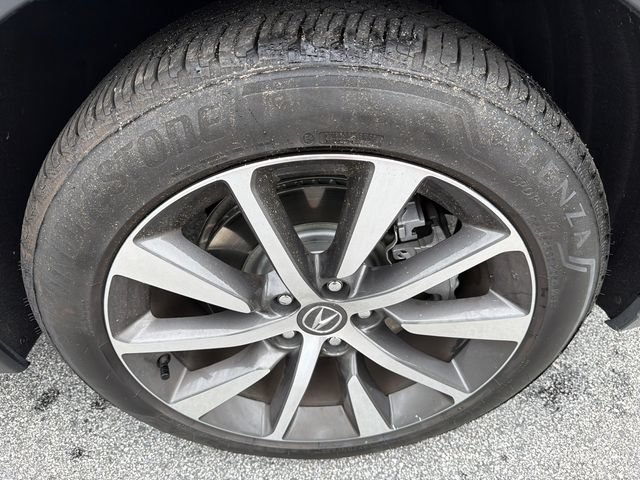 Used 2025 Acura MDX w/ Technology Package FWD image 12