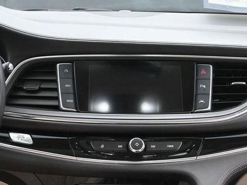 Used 2023 Buick Enclave Avenir w/ Avenir Technology Package image 28