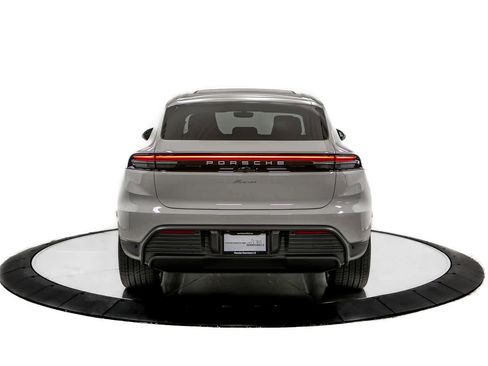 New 2026 Porsche Macan Electric RWD image 6