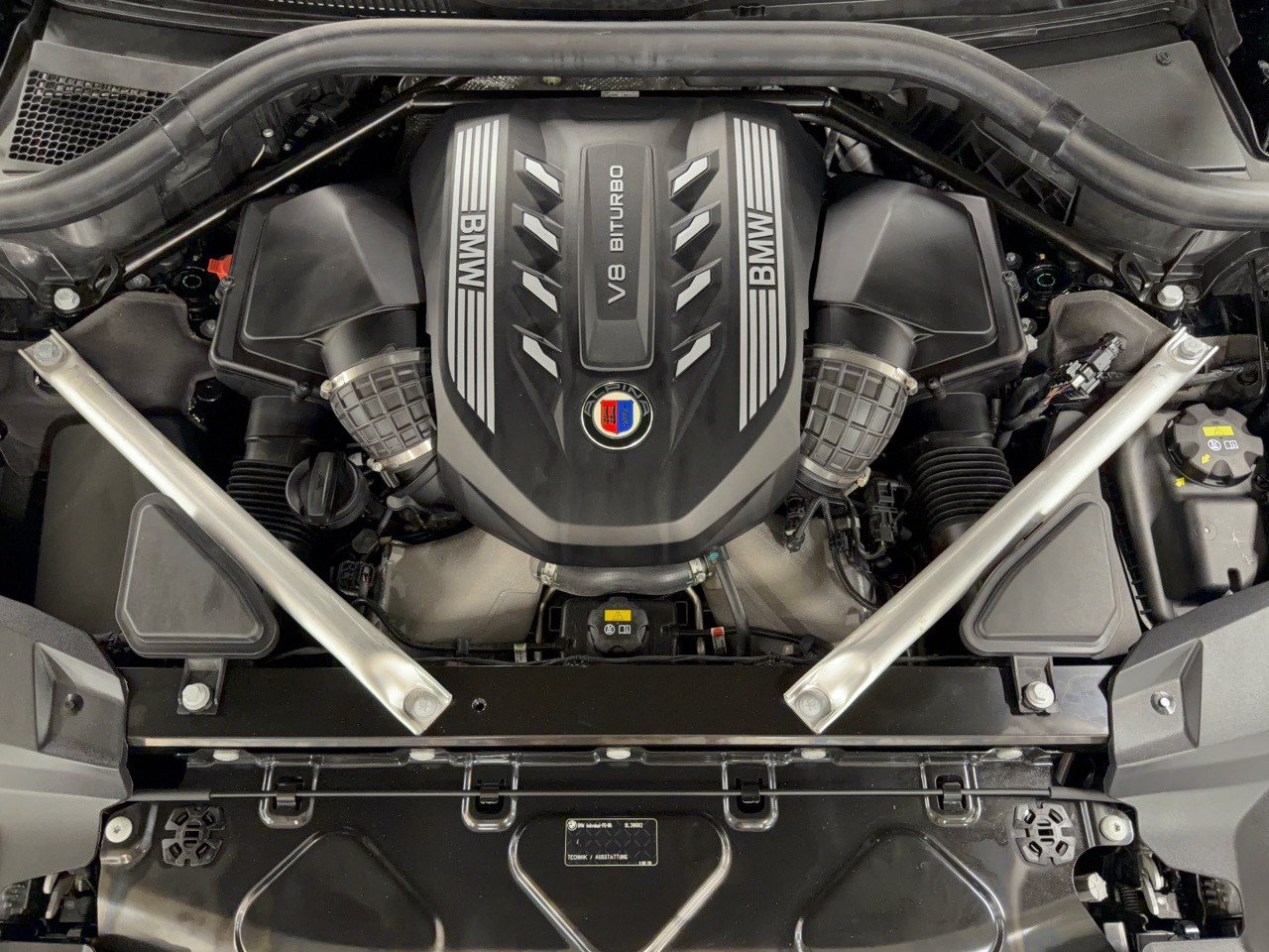 Used 2022 BMW ALPINA XB7 AWD/4WD image 31