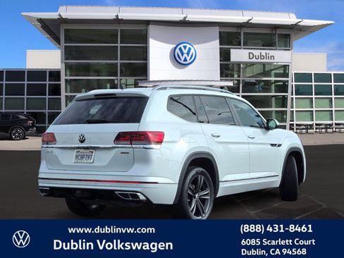 Certified 2022 Volkswagen Atlas SEL R-Line image 4