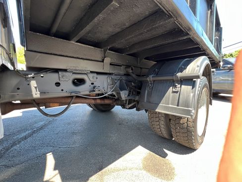 Used 2012 Ford F550 4x4 Regular Cab Super Duty w/ PWR Equipment Group image 12