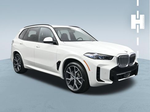 Used 2026 BMW X5 xDrive40i w/ M Sport Package AWD/4WD image 1