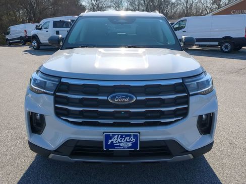 Certified 2025 Ford Explorer Active w/ Active Comfort Package image 7