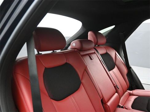 Used 2025 Genesis GV70 2.5T w/ Sport Prestige Package image 27