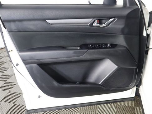 Used 2019 MAZDA CX-5 Sport image 18