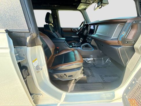 Used 2023 Ford Bronco Outer Banks image 27