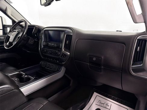 Used 2016 Chevrolet Silverado 2500 LTZ image 25