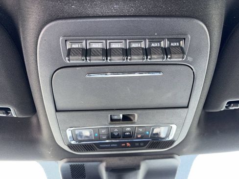 Used 2024 Ford F150 Raptor AWD/4WD image 13