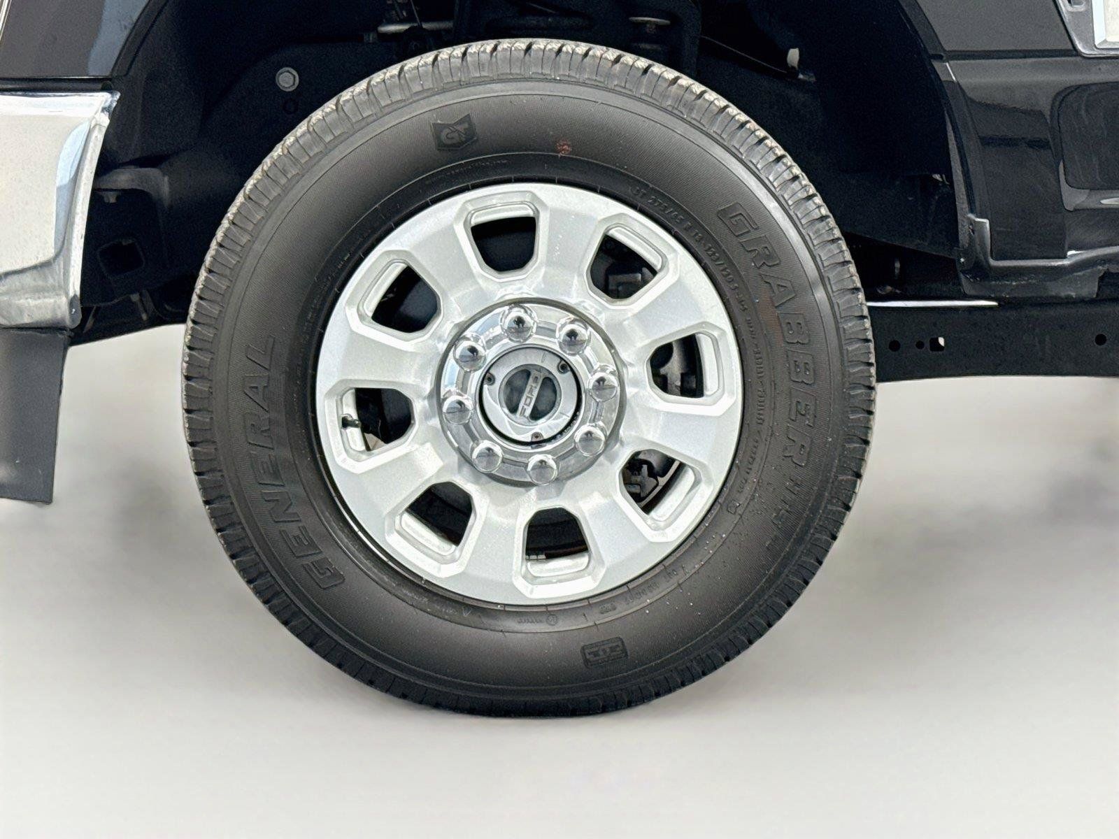Used 2023 Ford F350 XLT w/ 360-Degree Camera Package AWD/4WD image 25