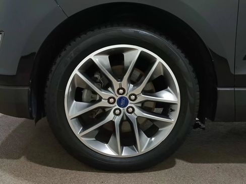 Used 2016 Ford Edge Titanium w/ Equipment Group 301A AWD/4WD image 12