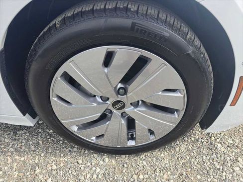 New 2025 Audi A6 e-tron Premium image 4