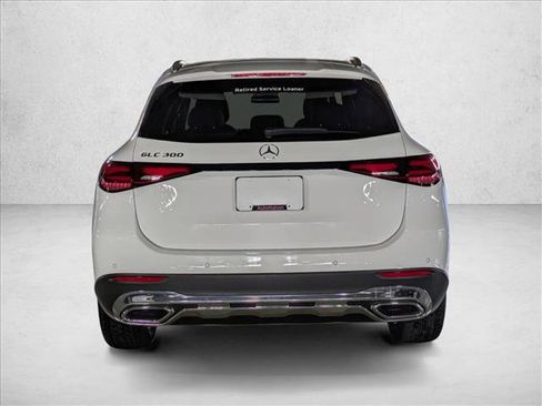Certified 2025 Mercedes-Benz GLC 300 image 9