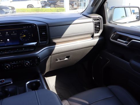 Used 2024 Chevrolet Silverado 1500 RST w/ Convenience Package II AWD/4WD image 16