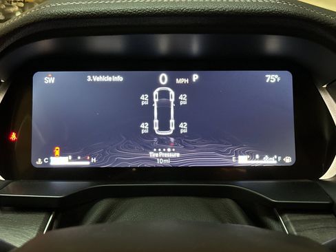 New 2025 Jeep Grand Cherokee L Limited image 25