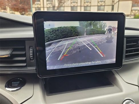 Used 2022 Ford Explorer XLT image 20