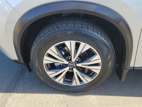 Certified 2023 Nissan Rogue SV image 26