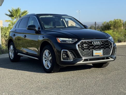 Used 2024 Audi Q5 2.0T Premium w/ Convenience Package image 5