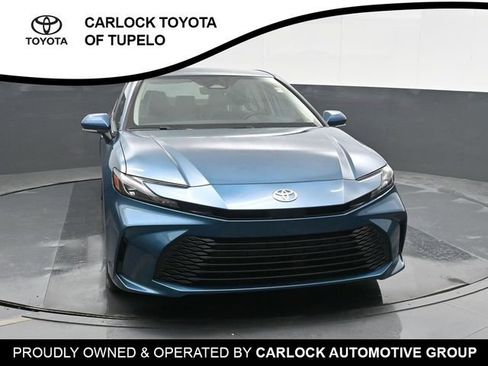 Used 2025 Toyota Camry LE image 6