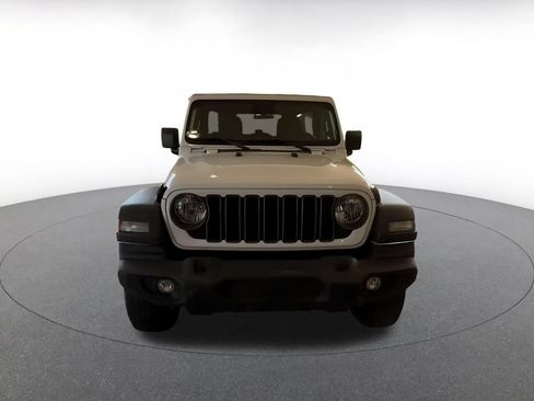 Used 2025 Jeep Wrangler Unlimited Sport AWD/4WD image 4