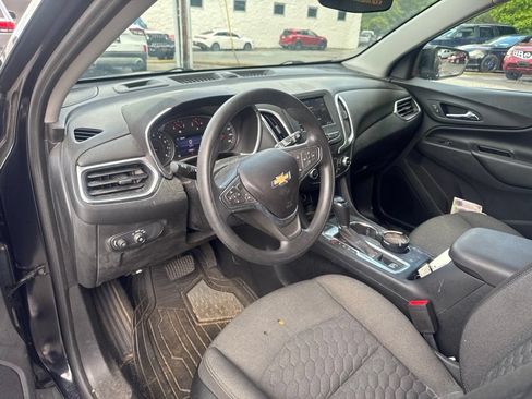 Used 2020 Chevrolet Equinox LT AWD/4WD image 17