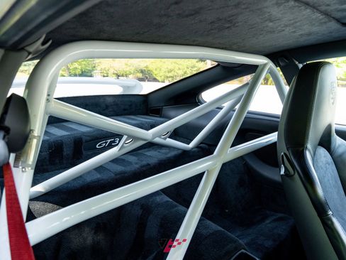 Used 2007 Porsche 911 GT3 RWD image 5