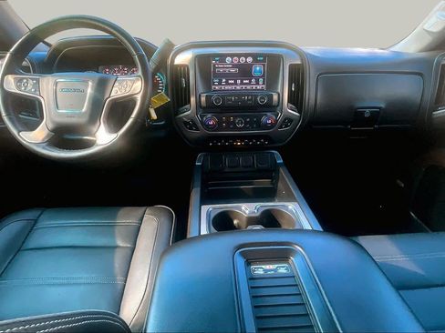 Used 2018 GMC Sierra 1500 Denali w/ Denali Ultimate Package AWD/4WD image 16