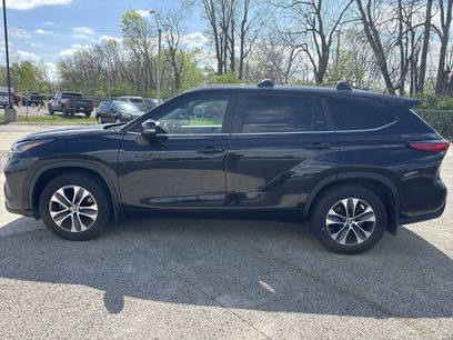 Used 2023 Toyota Highlander XLE