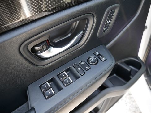 Used 2023 Honda Pilot Elite image 19