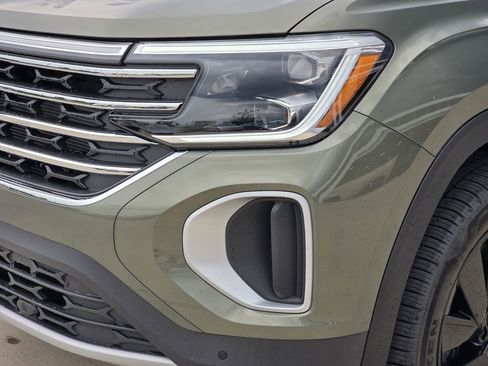 New 2026 Volkswagen Atlas SE FWD image 6