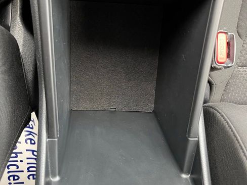 Used 2025 Kia Sportage LX image 20