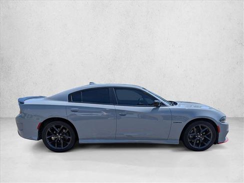 Used 2022 Dodge Charger R/T w/ Blacktop Package RWD image 4