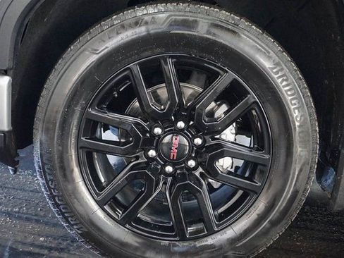 Used 2024 GMC Sierra 1500 Elevation image 4